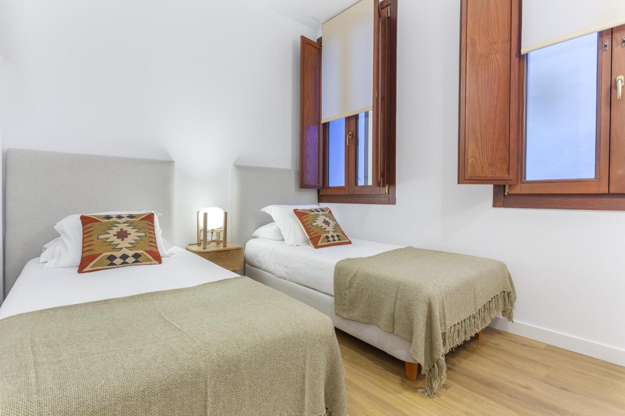 Cibeles Luxe In Madrid Apartment ภายนอก รูปภาพ