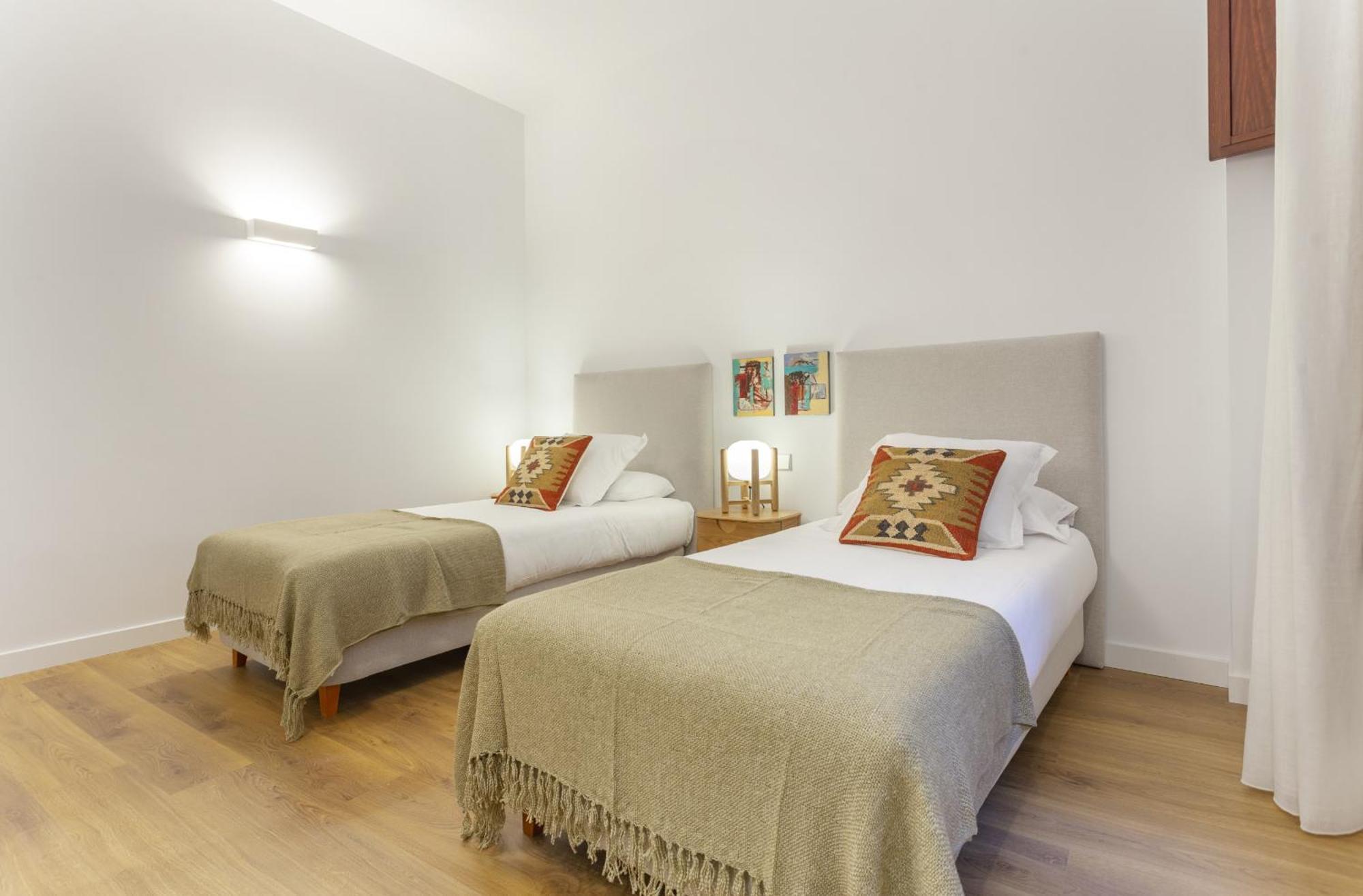 Cibeles Luxe In Madrid Apartment ภายนอก รูปภาพ