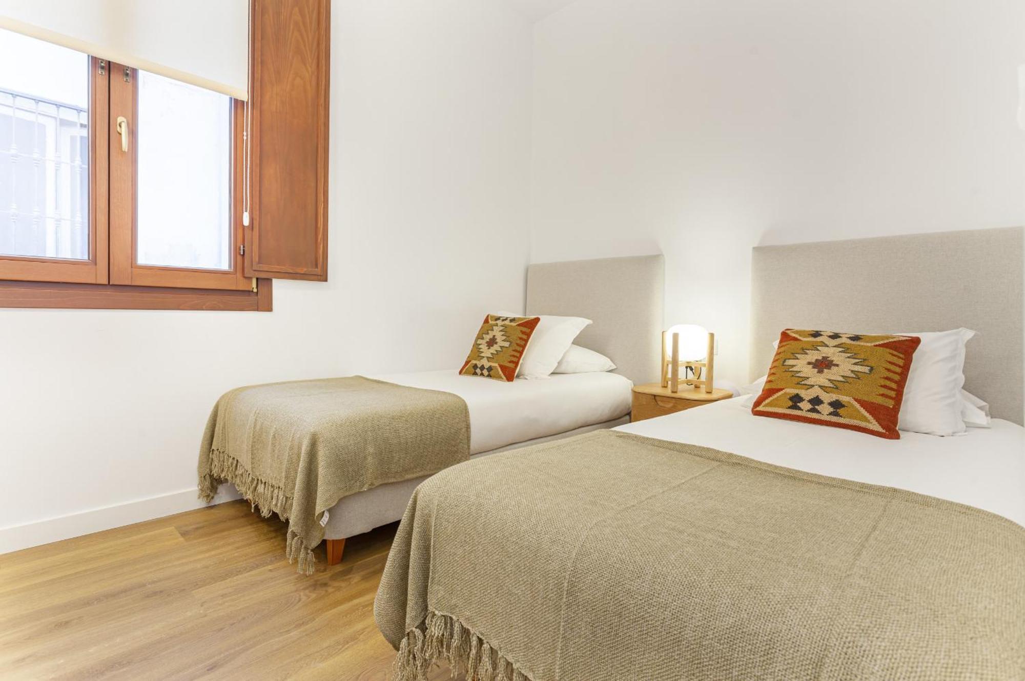 Cibeles Luxe In Madrid Apartment ภายนอก รูปภาพ