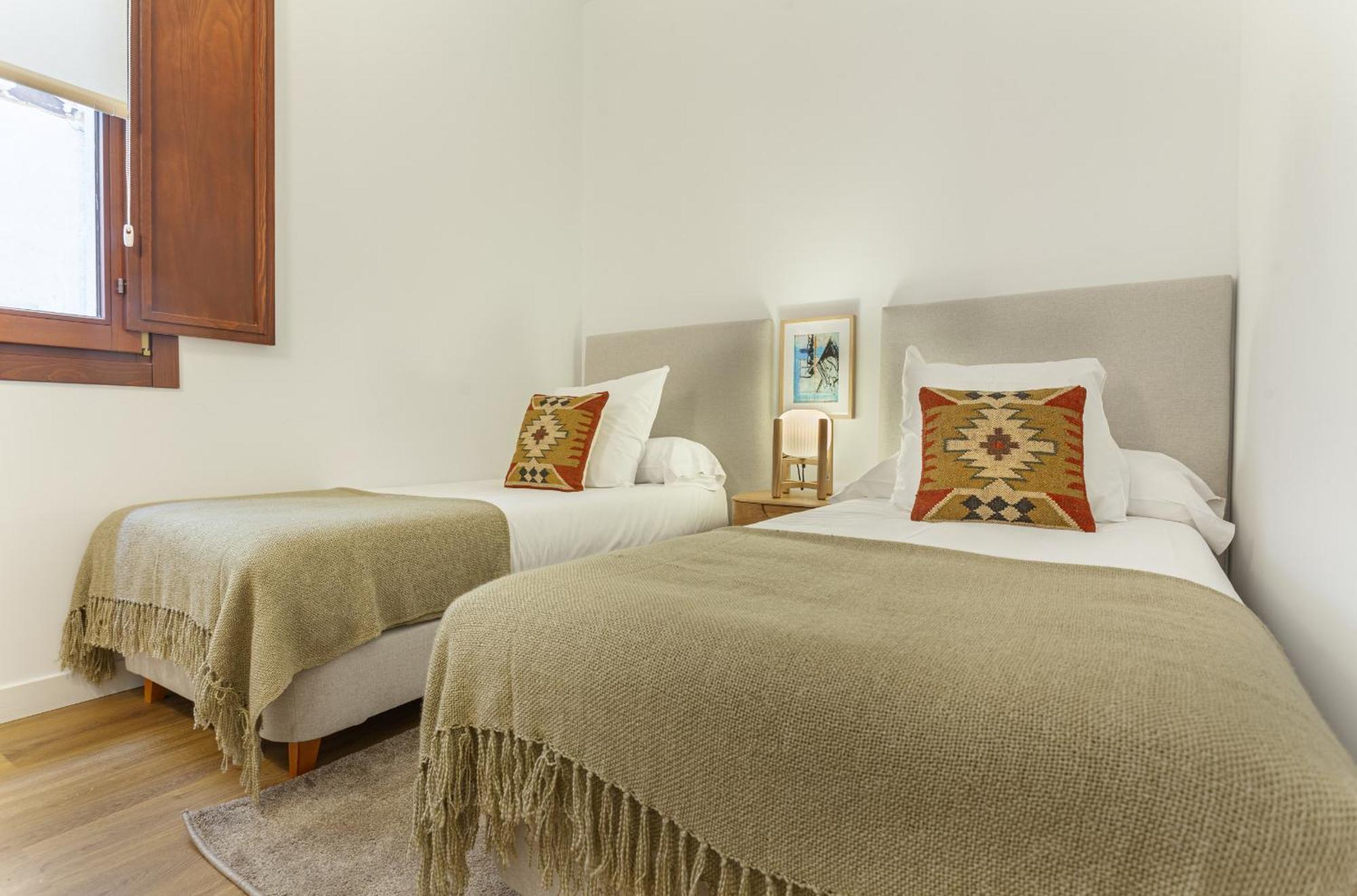 Cibeles Luxe In Madrid Apartment ภายนอก รูปภาพ
