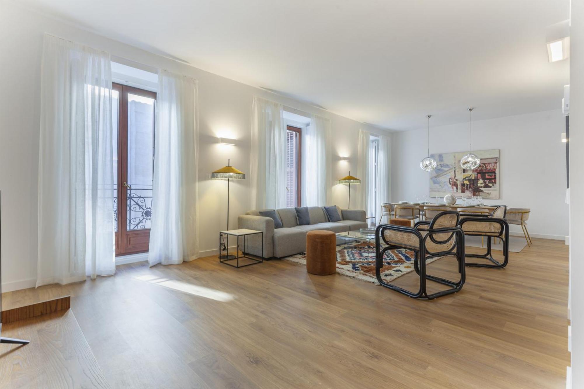Cibeles Luxe In Madrid Apartment ภายนอก รูปภาพ