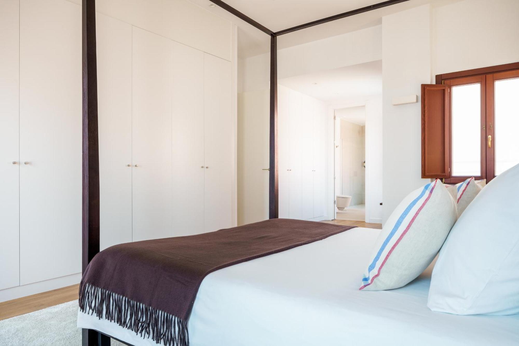 Cibeles Luxe In Madrid Apartment ภายนอก รูปภาพ