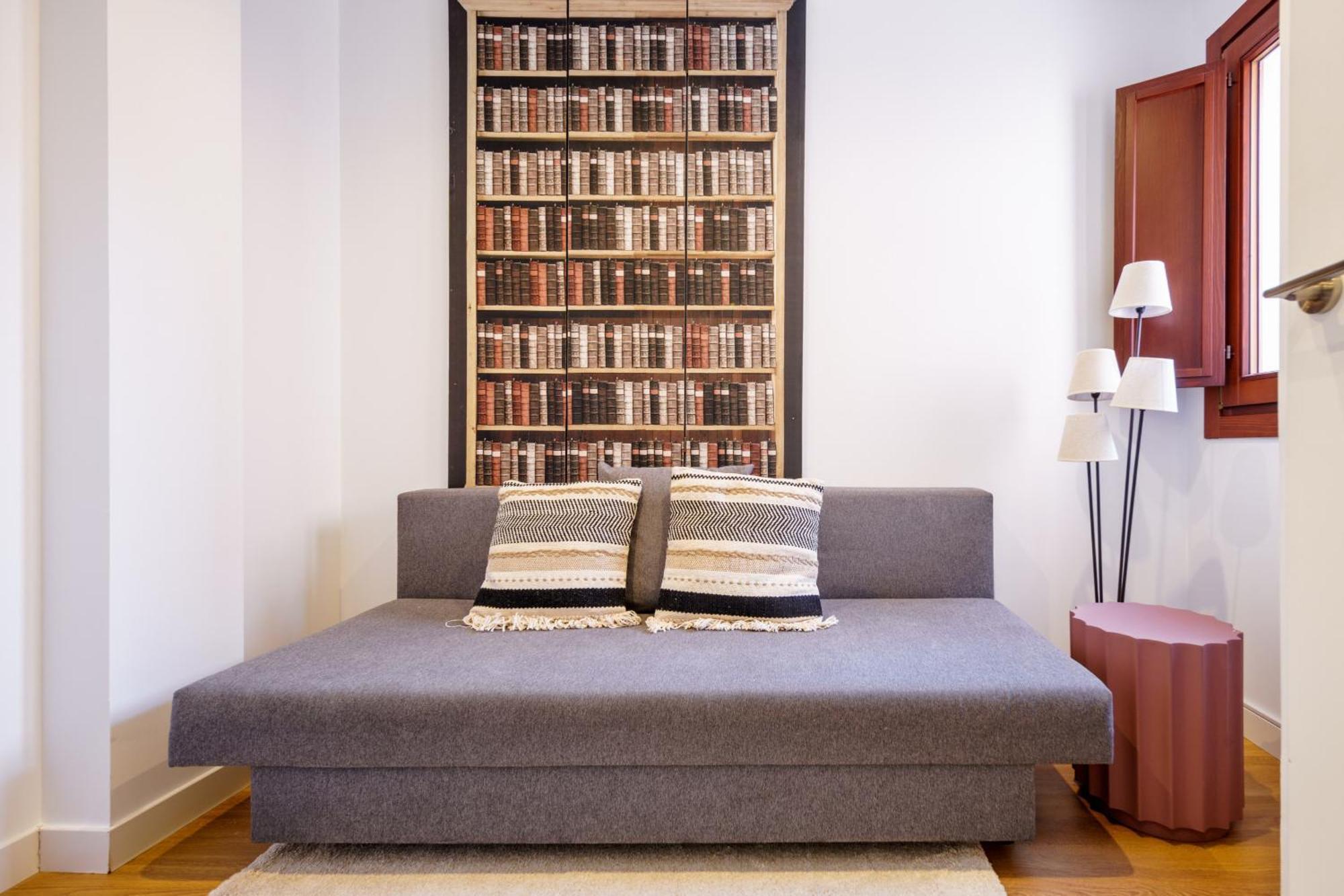 Cibeles Luxe In Madrid Apartment ภายนอก รูปภาพ