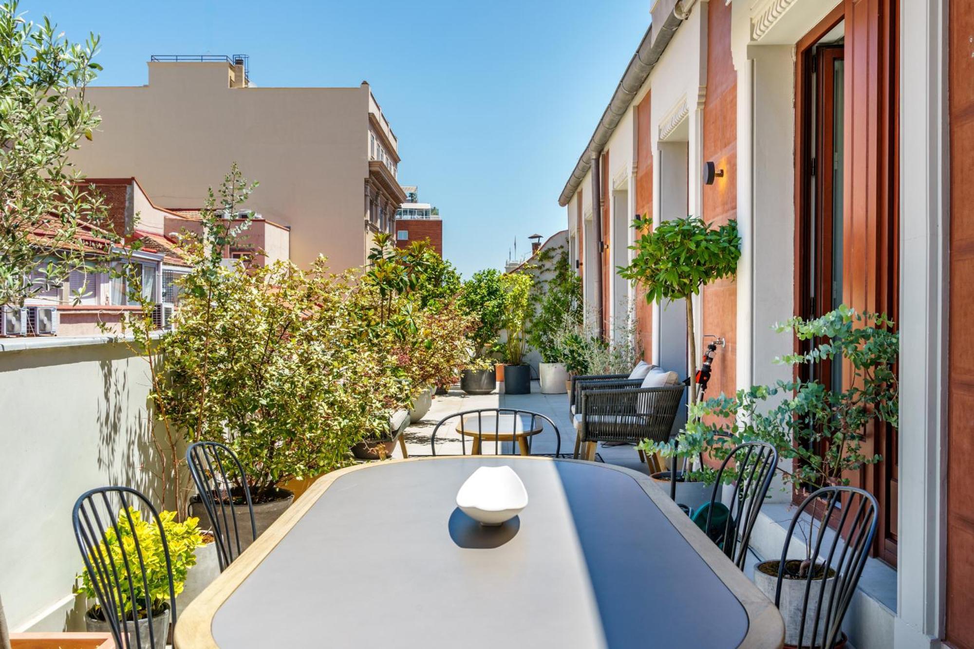 Cibeles Luxe In Madrid Apartment ภายนอก รูปภาพ